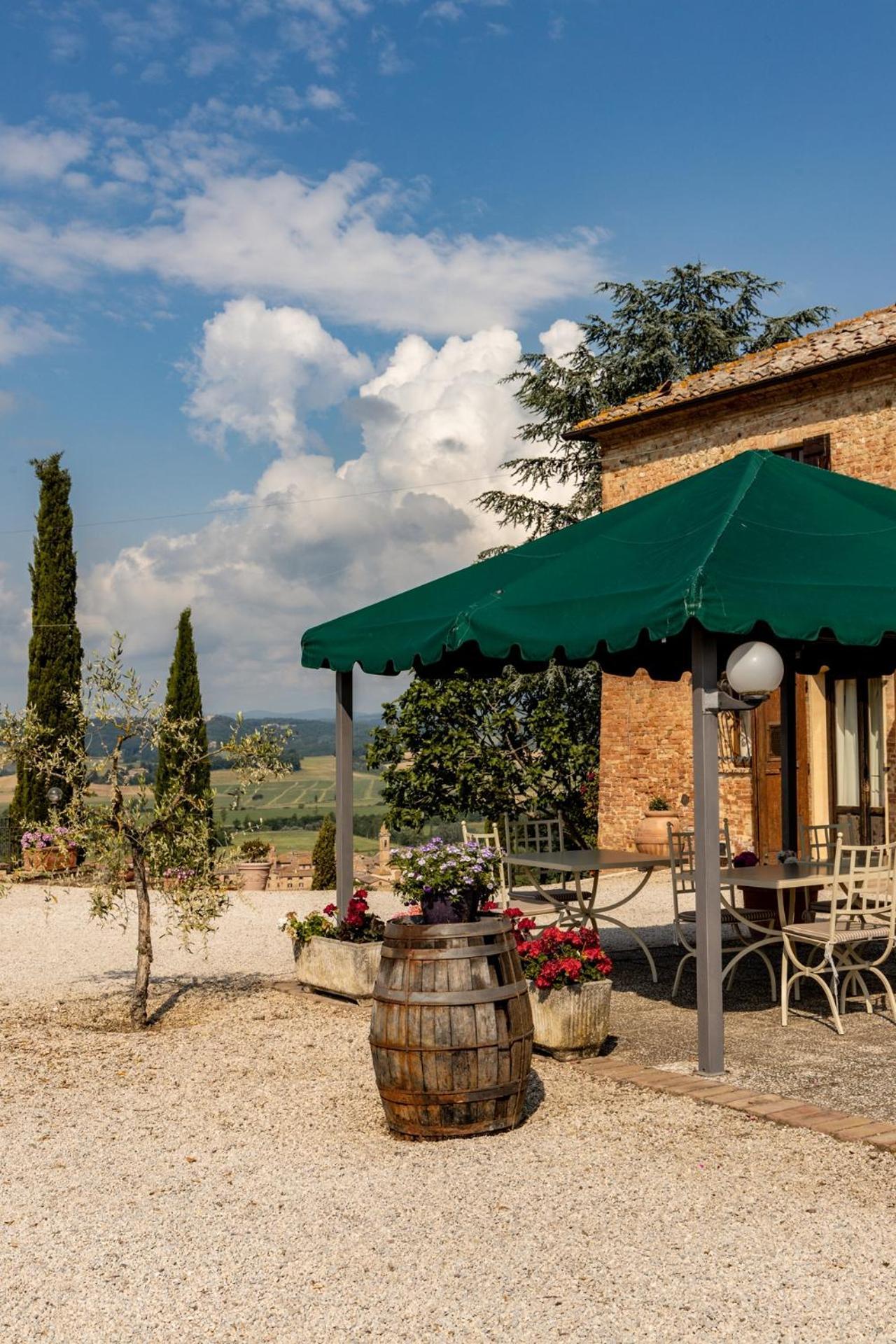 Agriturismo Percenna ブオンコンヴェント エクステリア 写真